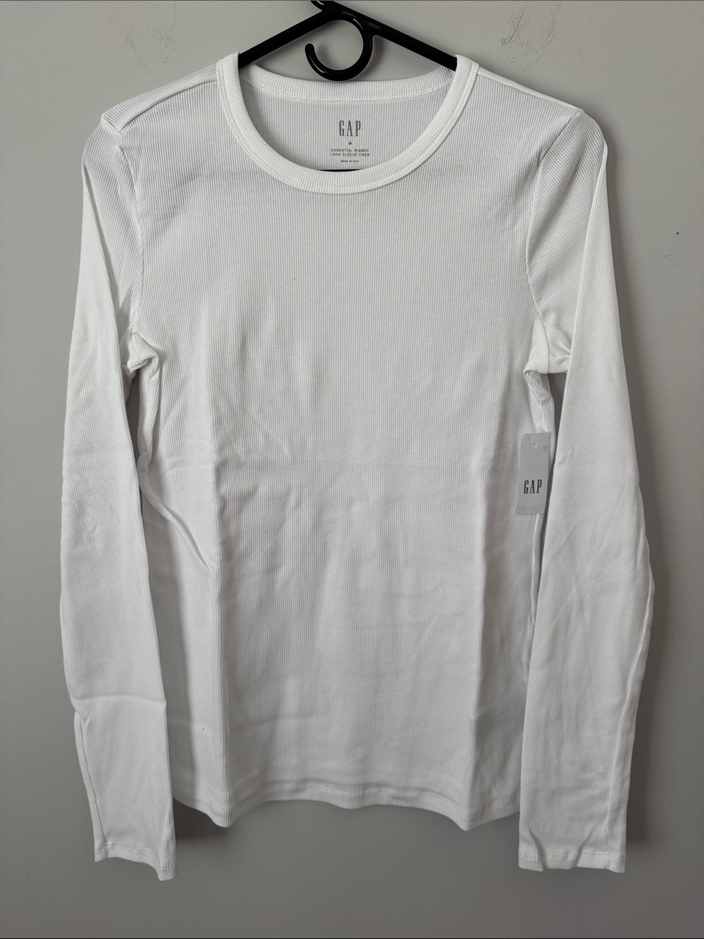 🆕 GAP - Women’s Essential Rib Long Sleeve Crewneck Top - White - M